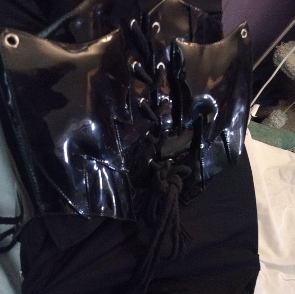 Pvc bat wing cincher - Picture 6 of 6